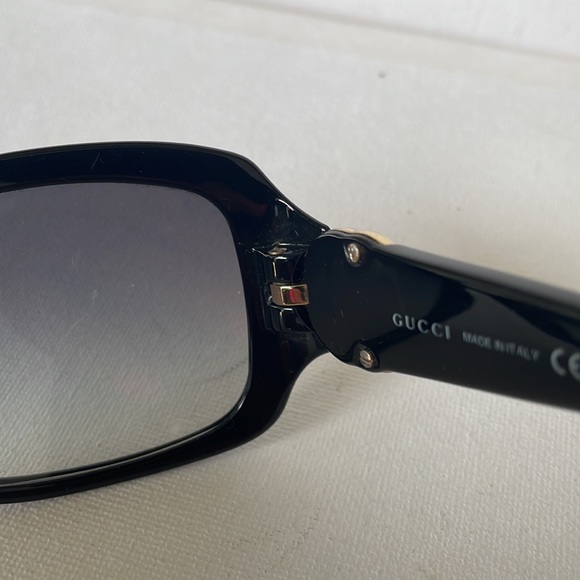 ❌SOLD ❌Authentic Sunglasses Gucci. - Picture 12 of 15